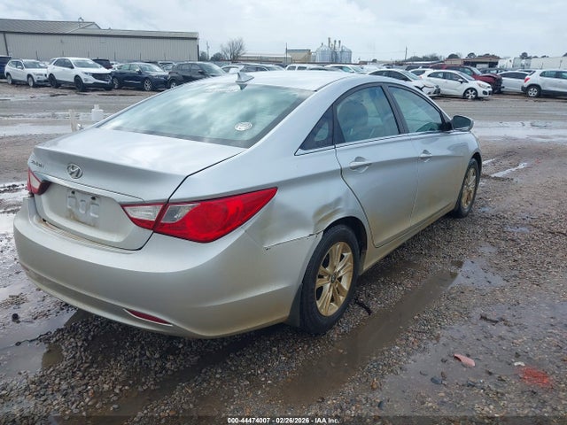 HYUNDAI SONATA GLS - 4