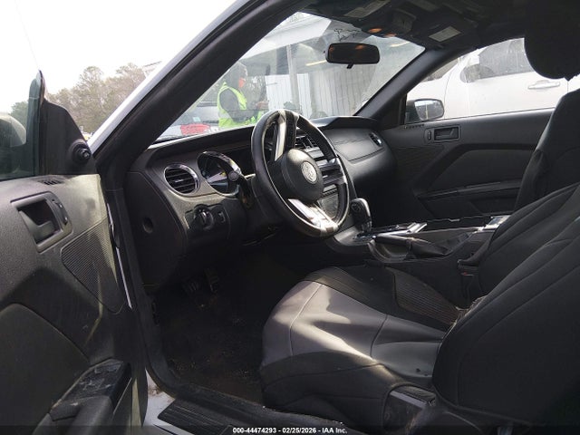 FORD MUSTANG V6 - 5