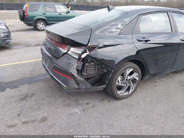 HYUNDAI ELANTRA SEL SPORT - 6