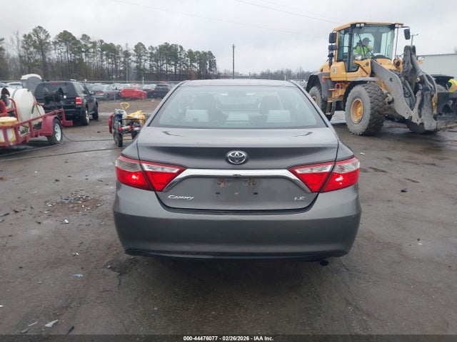 2016 Toyota CAMRY LE — миниатюра 17