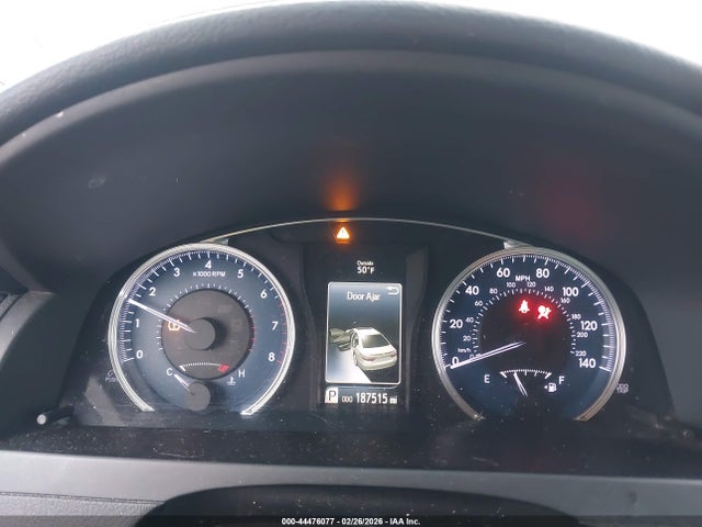 صورة 7 لـ 2016 Toyota CAMRY LE