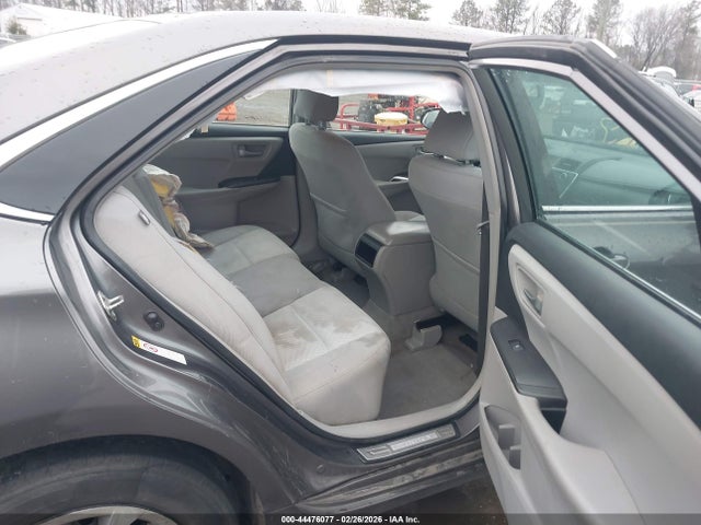 صورة 8 لـ 2016 Toyota CAMRY LE