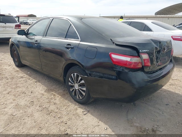 TOYOTA CAMRY - 3