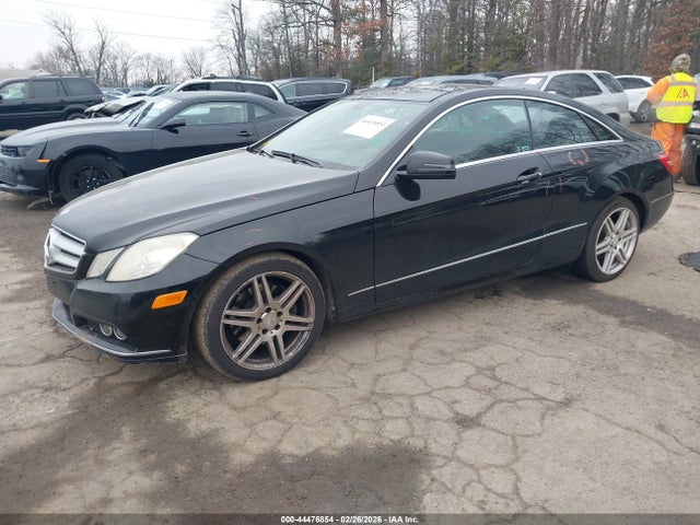 MERCEDES-BENZ E-CLASS - 2