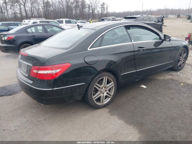 MERCEDES-BENZ E-CLASS - 4