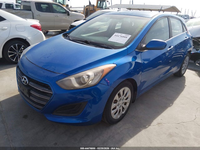 HYUNDAI ELANTRA GT - 2