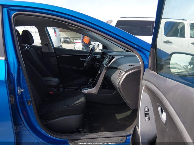 HYUNDAI ELANTRA GT - 5