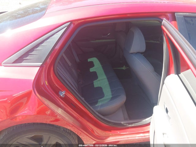 HYUNDAI ELANTRA SEL - 8