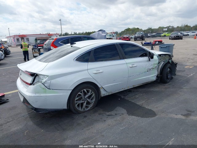 HYUNDAI SONATA SEL - 4