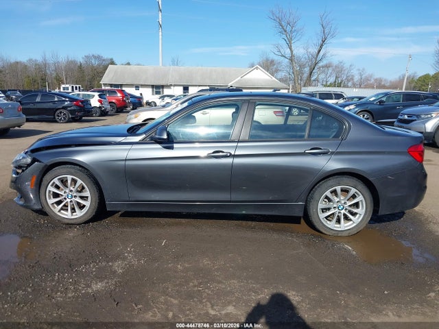 صورة مصغرة 14 لـ 2017 BMW 320I XDRIVE