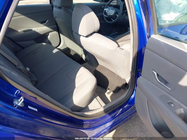 HYUNDAI ELANTRA SEL - 8