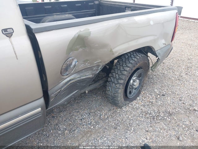 CHEVROLET SILVERADO 1500 LS - 6