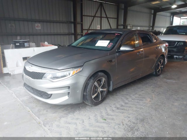 KIA OPTIMA LX - 2