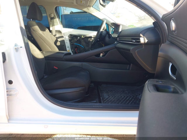 HYUNDAI ELANTRA SEL CONVENIENCE - 5