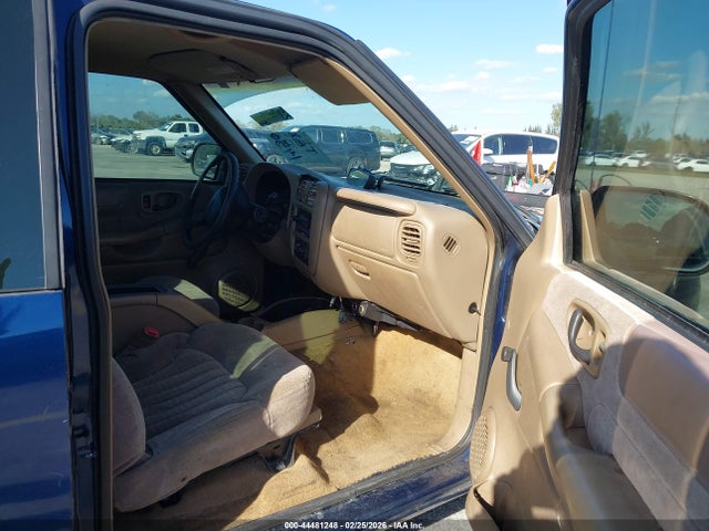 CHEVROLET S-10 LS - 5