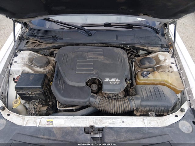 DODGE CHALLENGER SXT - 10