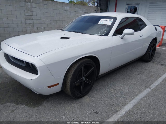 DODGE CHALLENGER SXT - 2
