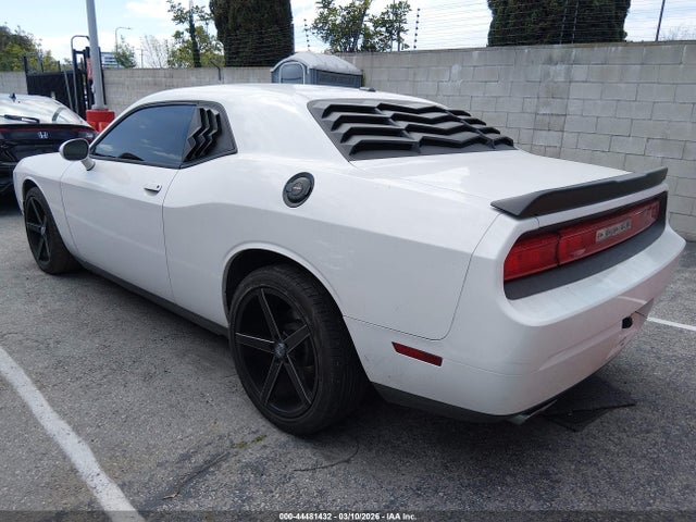 DODGE CHALLENGER SXT - 3