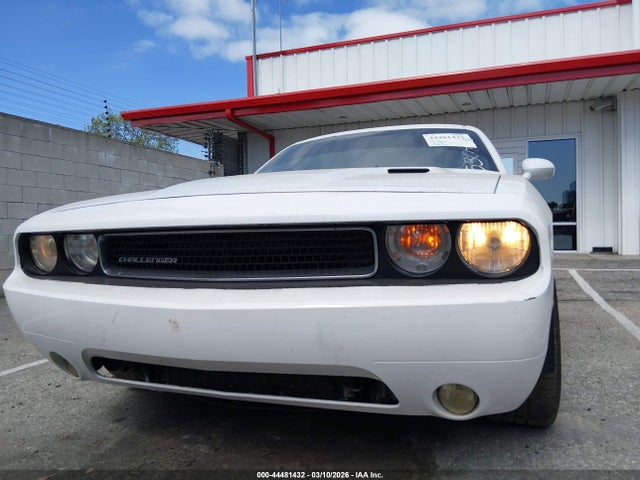 DODGE CHALLENGER SXT - 6