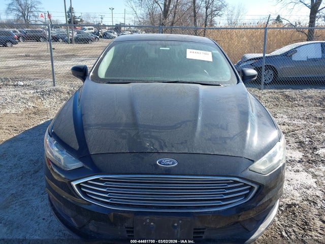 2017 FORD FUSION SE 12