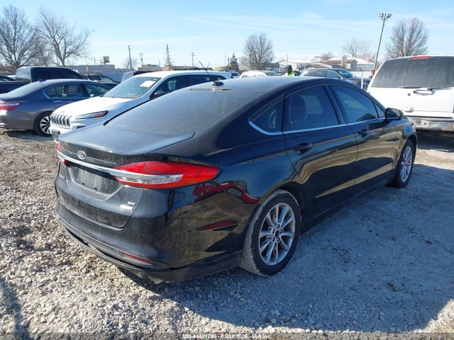 2017 FORD FUSION SE 4