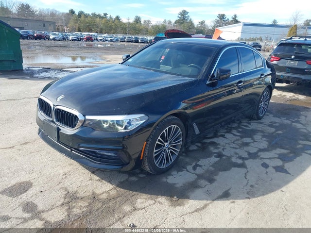 صورة 2 لـ 2018 BMW 540I XDRIVE