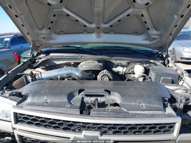 CHEVROLET SILVERADO 1500 - 10