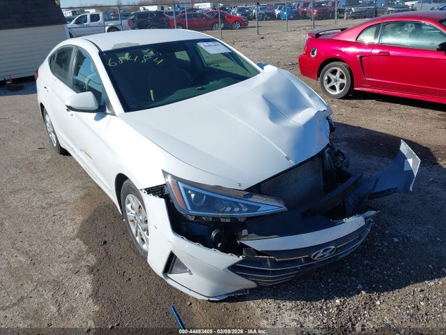 HYUNDAI ELANTRA SE - 1