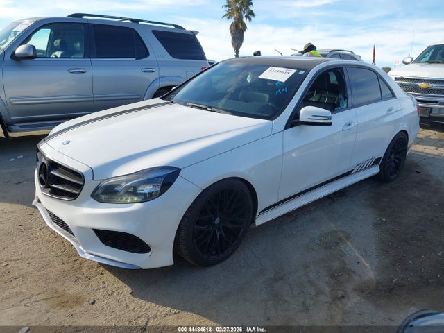 MERCEDES-BENZ E-CLASS - 2
