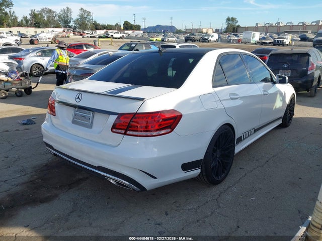 MERCEDES-BENZ E-CLASS - 4