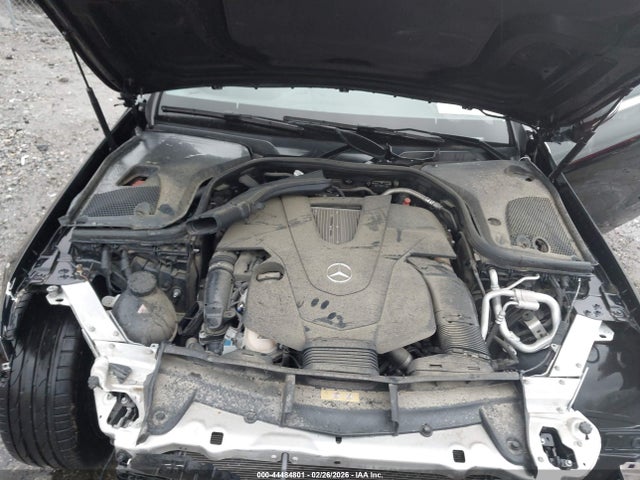 MERCEDES-BENZ E-CLASS - 10