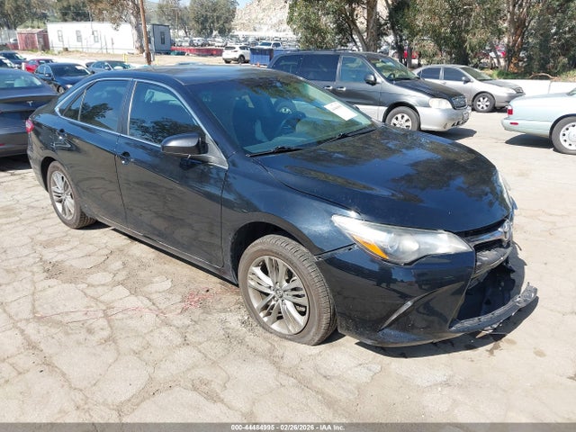 TOYOTA CAMRY - 1