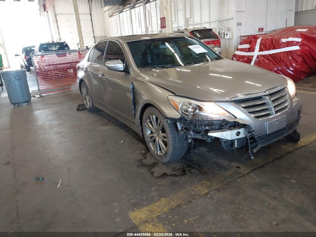 HYUNDAI GENESIS 3.8 - 1