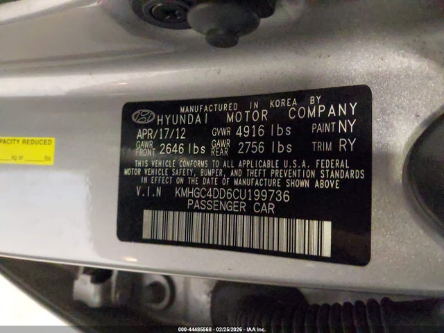 HYUNDAI GENESIS 3.8 - 9