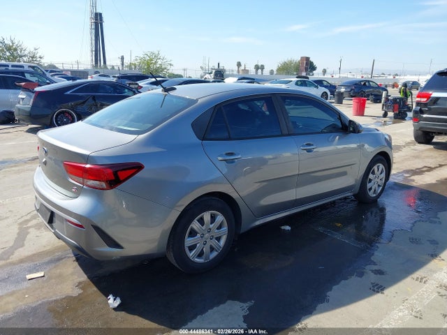 KIA RIO - 4