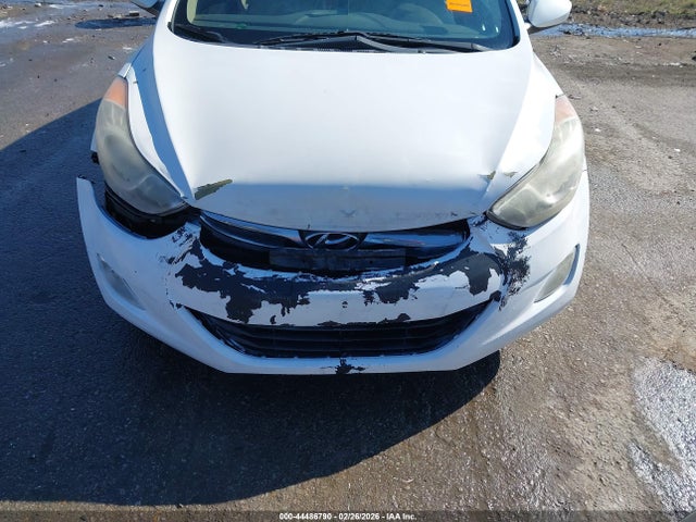 HYUNDAI ELANTRA GLS - 6