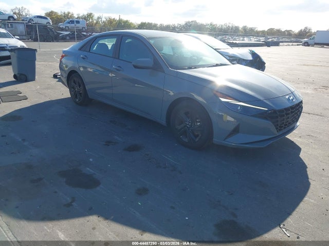 HYUNDAI ELANTRA SEL - 1