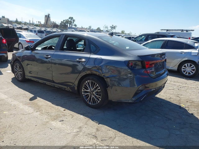 KIA FORTE GT-LINE - 3