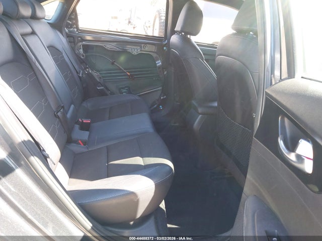 KIA FORTE GT-LINE - 8