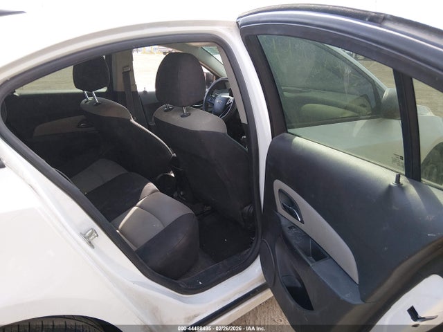 CHEVROLET CRUZE LS MANUAL - 8