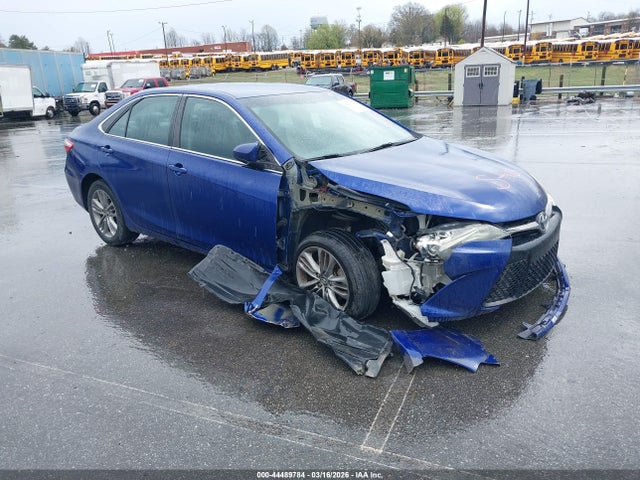 2015 TOYOTA CAMRY SE