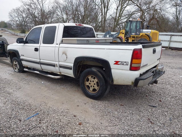 CHEVROLET SILVERADO 1500 LS - 3