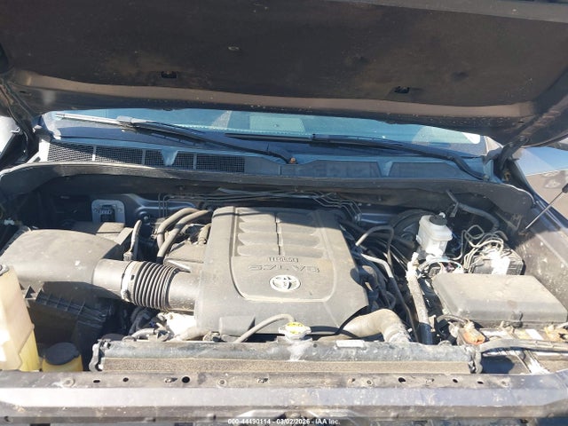 TOYOTA TUNDRA - 10