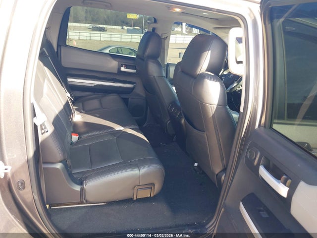 TOYOTA TUNDRA - 8