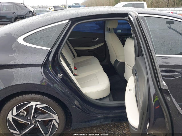 HYUNDAI SONATA - 8