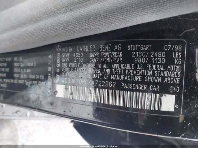 MERCEDES-BENZ E-CLASS - 9