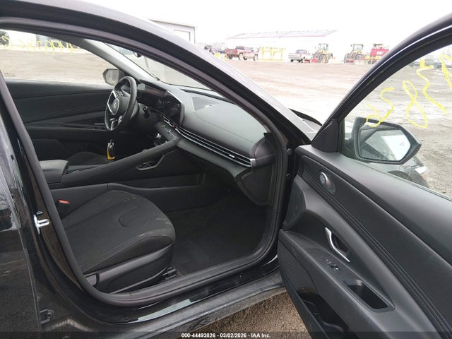 HYUNDAI ELANTRA SEL CONVENIENCE - 5