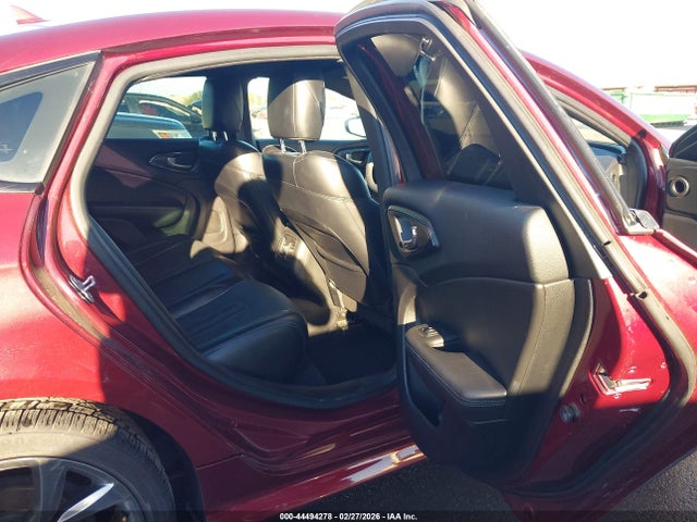 صورة مصغرة 8 لـ 2016 Chrysler 200 S