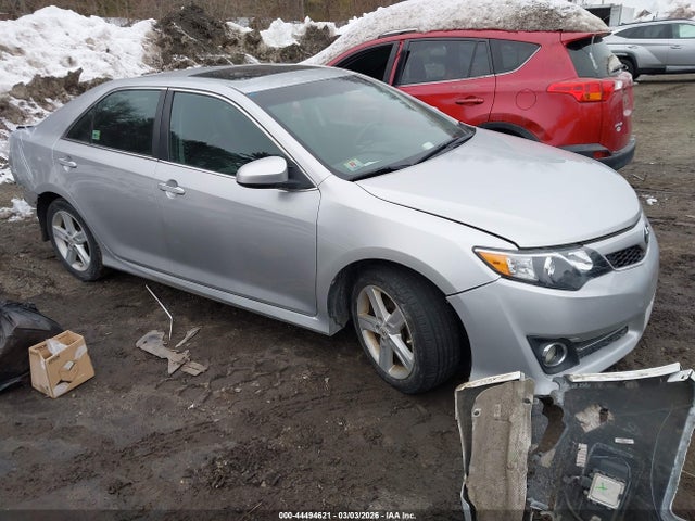 2012 TOYOTA CAMRY SE