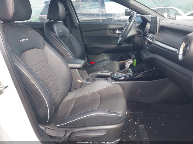 KIA FORTE GT-LINE - 5